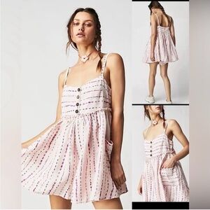 Free People Linen Blend Ocean AVE
Romper Pink Ivory combo